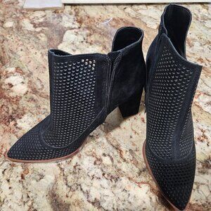 Vince camuto Levesna black with brown trim 9